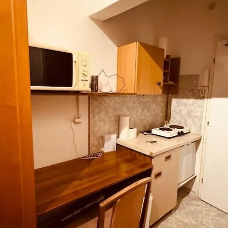 Διαμέρισμα Cozy In *